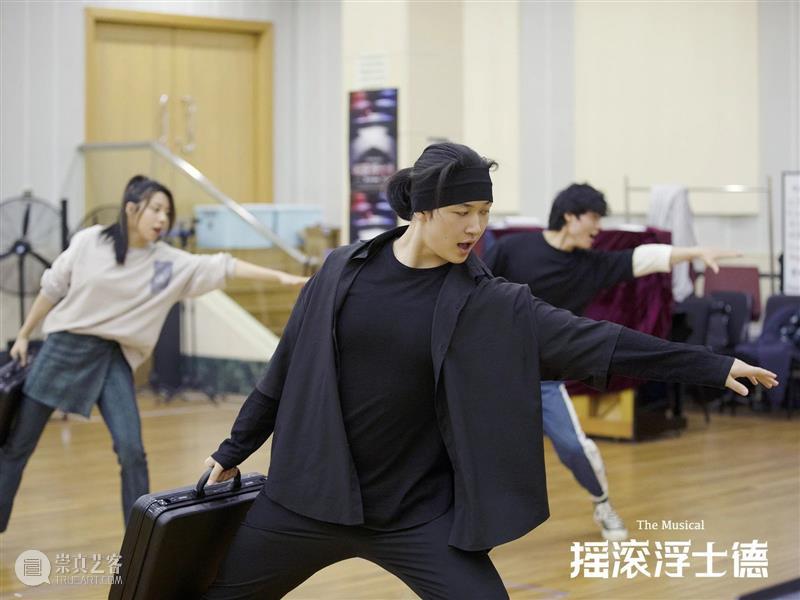 音乐剧《摇滚浮士德》 | 这个春日,在人性的较量中浮沉 音乐剧 摇滚浮士德 人性 歌德 毕生 心血 诗剧 浮士德 作品 创作者们 崇真艺客