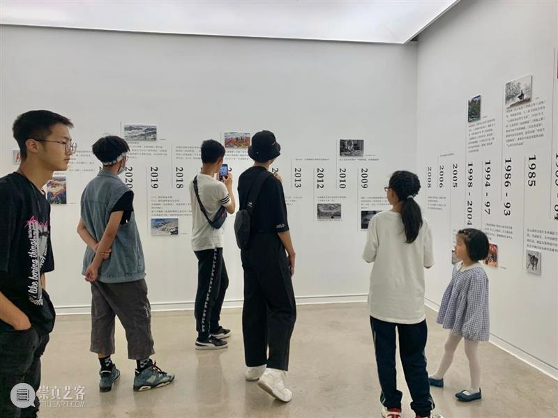 CGK艺工坊活动回顾 | 小小导览员 导览员 活动 CGK艺工坊 姚钟华 个展 风景 山水 期间 昆明 当代美术馆 崇真艺客