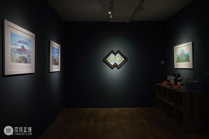 正在展出 | 宫崎骏动画场景原画师井上直久的梦幻世界 井上直久 宫崎骏 场景 动画 画师 梦幻世界 空中花园 丙烯 地方 笔触 崇真艺客