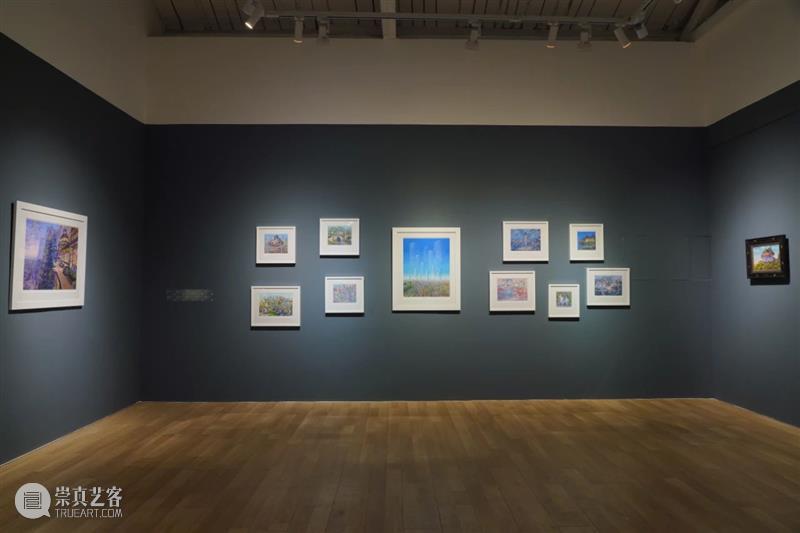 正在展出 | 宫崎骏动画场景原画师井上直久的梦幻世界 井上直久 宫崎骏 场景 动画 画师 梦幻世界 空中花园 丙烯 地方 笔触 崇真艺客