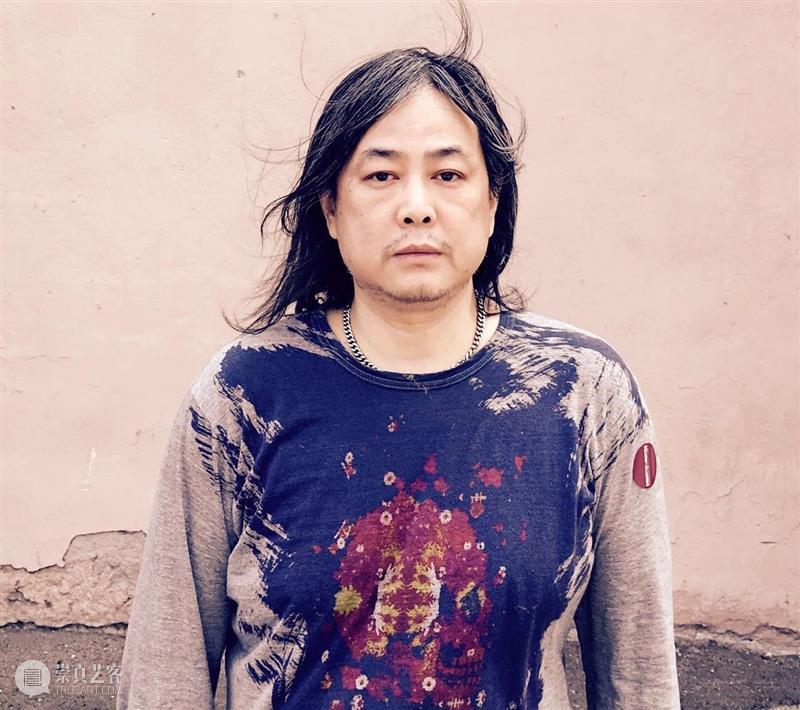 【OCAT上海馆 | 作品介绍】杨福东《城市之光》,2000 作品 城市之光 杨福东 上海馆 OCAT 当前 环形 录像 系列 展期 崇真艺客