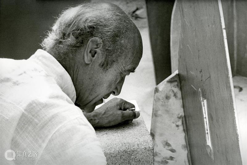 白立方 | 野口勇（Isamu Noguchi）：环境 Noguchi 野口勇 环境 白立方 巴塞尔 艺术展 香港 展会 立方 展位 崇真艺客