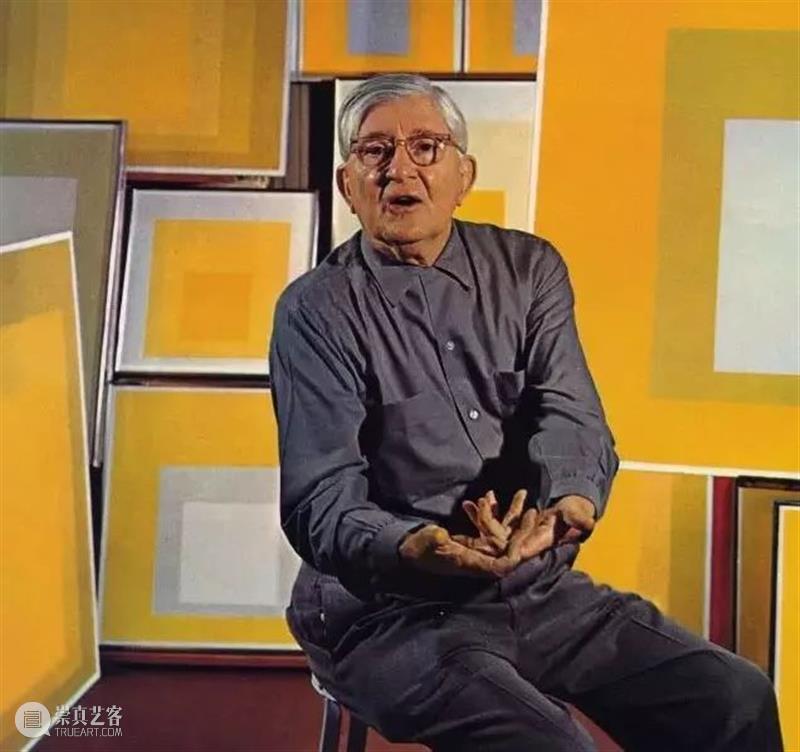 香港巴塞尔 | 约瑟夫·阿尔伯斯（Josef Albers）《向方形致敬》 约瑟夫 阿尔伯斯 Albers 向方形致敬 香港 巴塞尔 习作 方形 梅森耐特 纤维板 崇真艺客