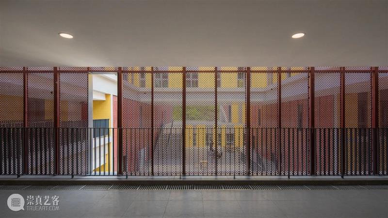 香港中文大学深圳学生中心,垂直天井与水平穿廊 / 王维仁建筑设计研究室 天井 水平 王维仁 建筑设计 研究室 香港中文大学深圳学生中心 中大 深圳 校园 学生 崇真艺客