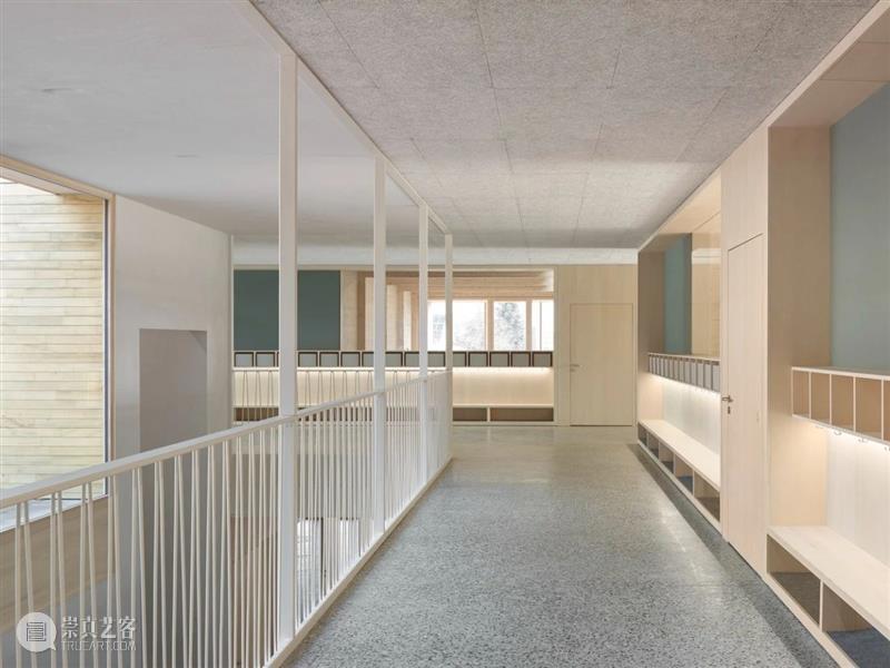 儿童节快乐！恩格尔巴赫幼儿园 / Innauer-Matt Architekten 幼儿园 Innauer Architekten 恩格尔巴赫 Adolf 恩格尔巴赫幼儿园 格林德尔 大运河 哈森 菲尔德大街 崇真艺客