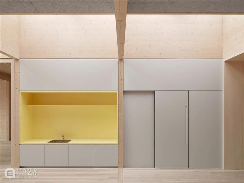 儿童节快乐！恩格尔巴赫幼儿园 / Innauer-Matt Architekten 幼儿园 Innauer Architekten 恩格尔巴赫 Adolf 恩格尔巴赫幼儿园 格林德尔 大运河 哈森 菲尔德大街 崇真艺客