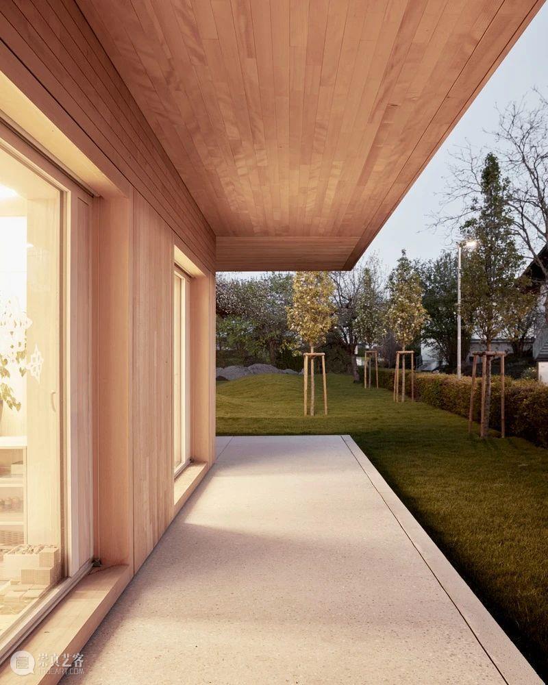 儿童节快乐！恩格尔巴赫幼儿园 / Innauer-Matt Architekten 幼儿园 Innauer Architekten 恩格尔巴赫 Adolf 恩格尔巴赫幼儿园 格林德尔 大运河 哈森 菲尔德大街 崇真艺客