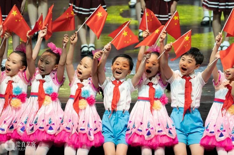 六一儿童节快乐 | 孩子们的笑脸是最珍贵的礼物！ 孩子们 笑脸 礼物 翅膀 勇气 星星 梦想 火炬 世界 飞翔吧少年 崇真艺客