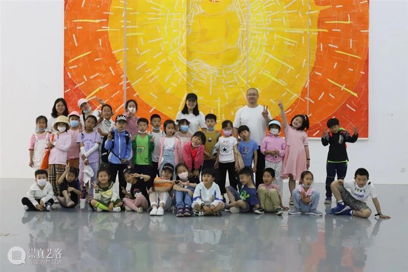 少儿涂鸦现场|格林艺巷艺术中心参加宋庄美术馆少儿涂鸦展！ 宋庄美术馆 少儿 涂鸦展 现场 格林艺巷艺术中心 大小 朋友 小朋友们 自然 KIDS 崇真艺客