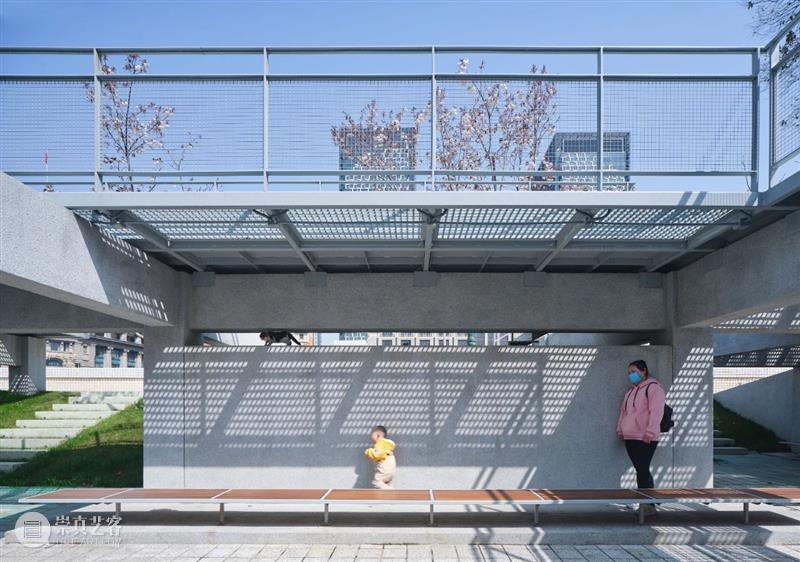 下沉城市空间：上海苏州河樱花谷 / 同济原作设计工作室 城市空间 原作 工作室 上海 同济 苏州河樱花谷 章鱼 乍浦路桥 四川路桥 之间 崇真艺客