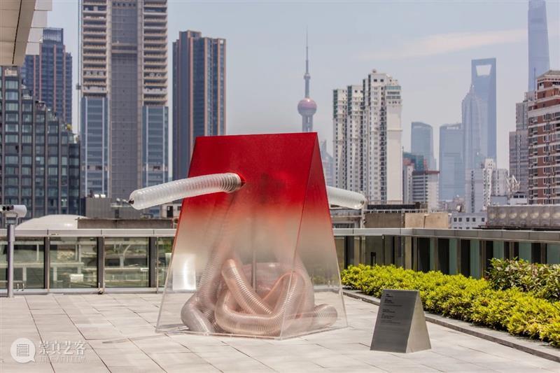 ≡ 黄炳 | 群展“城市剧场:喜剧四幕” | 上海UCCA Edge 黄炳 Edge 城市 剧场 喜剧 上海 群展 Ping闪缩 场域 装置 崇真艺客