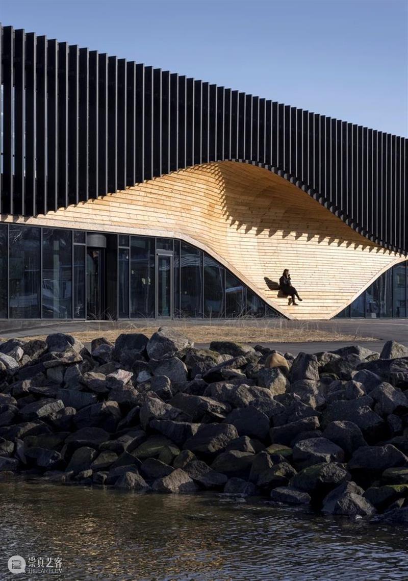 被‘撕裂’，Klimatorium气候中心 / 3XN + SLA 博文精选 ADCNews SLA 气候 中心 Adam 事务所 莱姆维 历史 船舶 基建 设施 崇真艺客