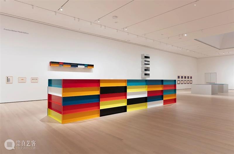 今日生日｜唐纳德·贾德（Donald Judd） 贾德 唐纳德 Donald Judd 生日 现场 纽约现代艺术博物馆 MoMA 肖像 美国 崇真艺客