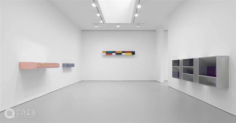 今日生日|唐纳德·贾德(Donald Judd) 贾德 唐纳德 Donald Judd 生日 现场 纽约现代艺术博物馆 MoMA 肖像 美国 崇真艺客