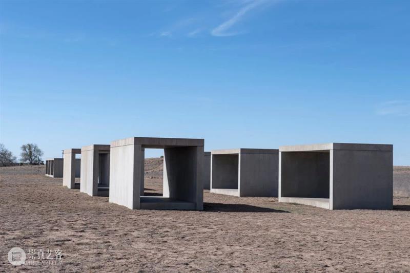 今日生日|唐纳德·贾德(Donald Judd) 贾德 唐纳德 Donald Judd 生日 现场 纽约现代艺术博物馆 MoMA 肖像 美国 崇真艺客