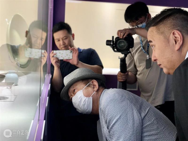 首届圣佳艺术博览会暨东瀛遗珠特展今日于圣佳艺术空间盛大开幕！ 圣佳艺术空间盛大 东瀛 遗珠 特展 首届圣佳艺术博览会暨 时间 开幕式 VIP 公众展 地址 崇真艺客