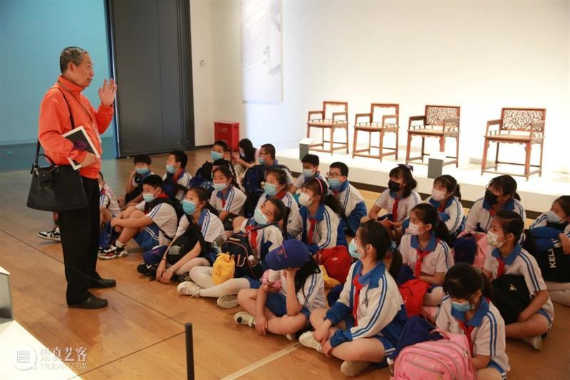 馆校共建 | 阳光未来艺术基金会“爱的启蒙”艺术之旅——走进清华大学艺术博物馆 艺术 清华大学艺术博物馆 馆校 阳光未来艺术基金会 文章 来源 阳光未来艺术教育基金会 公众 活动 北京协作者社会工作发展中心 崇真艺客