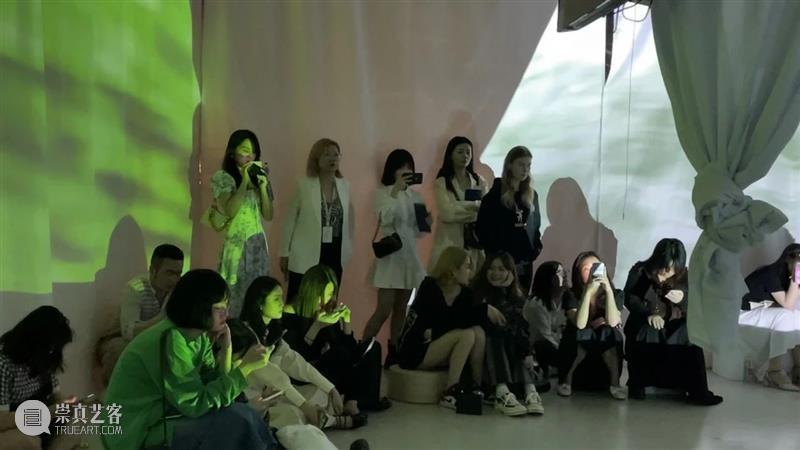 活动回顾丨幻象岛屿 声声回游 岛屿 活动 幻象 词穷公园 专场 夜晚 美术馆 光芒 艺术 组词 崇真艺客