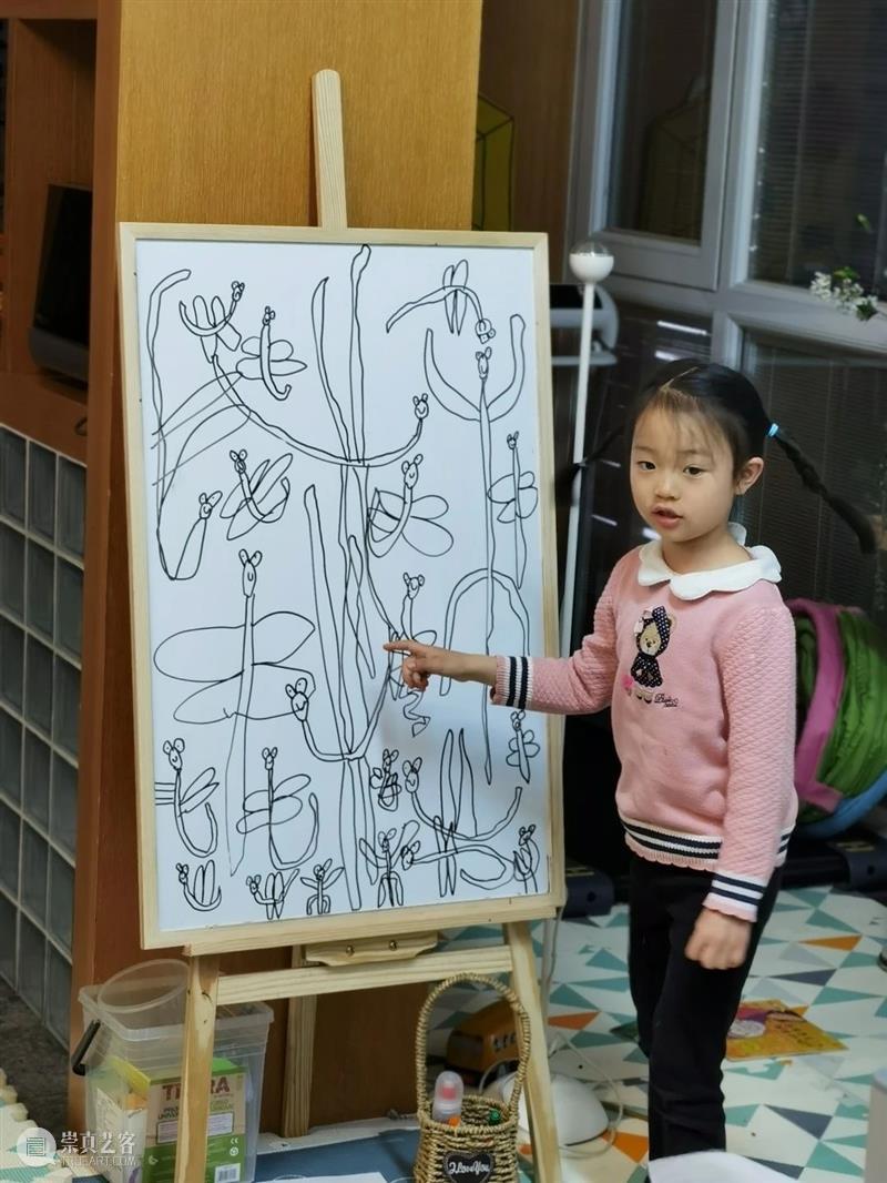 快乐在中间 | 画画的孩子们（一） 中间 孩子们 建筑里 艺术 读者们 知乐 class 小朋友 小朋友们 年龄 崇真艺客