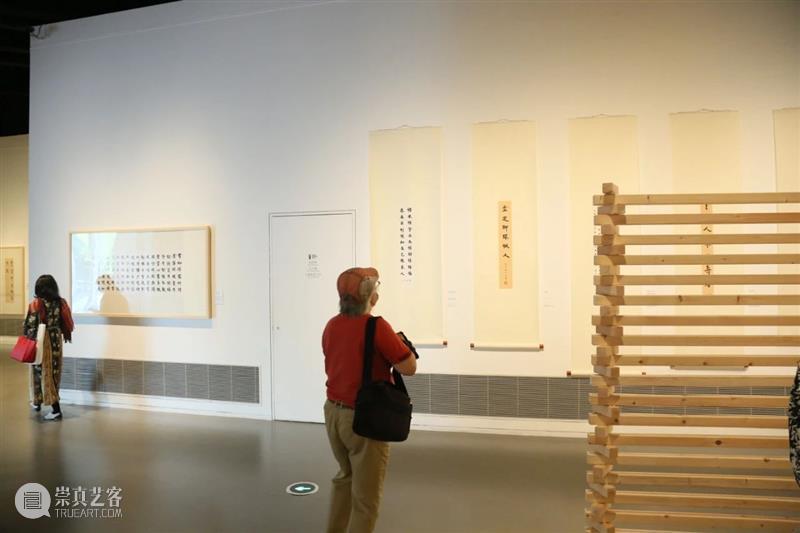 【展讯】丨遇见弘裔·一心书法艺术展今天下午在刘海粟美术馆开幕 弘裔 书法 艺术展 刘海粟美术馆 展讯 开幕式 现场 弘一大师 诞辰 文化 崇真艺客