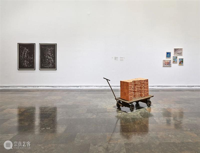 莫娜·哈透姆（Mona Hatoum）全新个展正在西班牙瓦伦西亚现代美术学院展出 Hatoum 莫娜 哈透姆 个展 西班牙瓦伦西亚现代美术学院 exhibition view Modern IVAM Valencia 崇真艺客