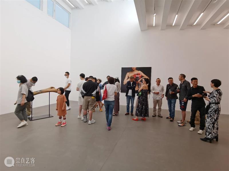 【展览现场】曹雨：路过人间 现场 曹雨 人间 View Opening 崇真艺客