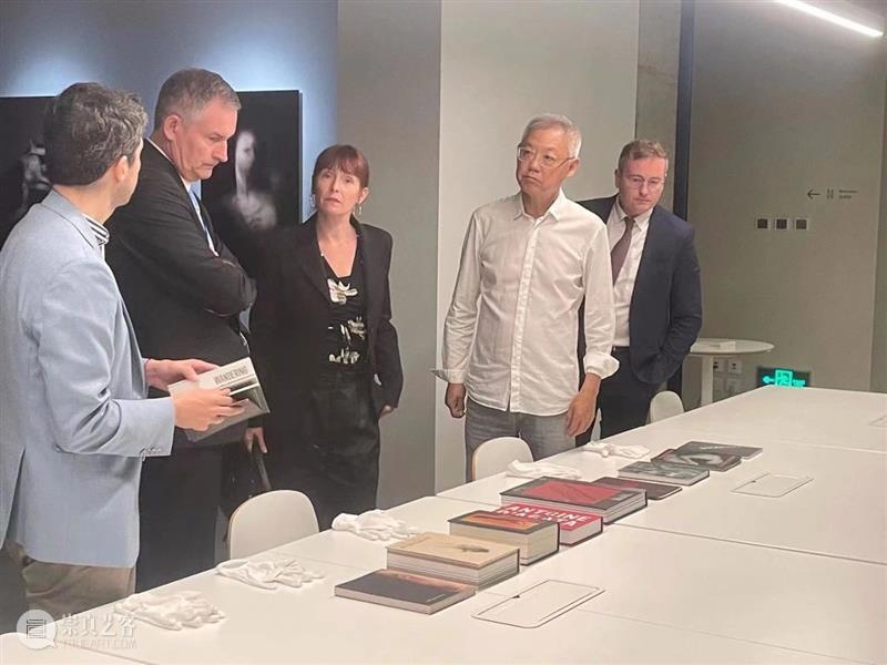 安托万·达加塔个展《生命原相》正式开幕 安托万 达加塔 个展 生命原相 开幕式 花絮 艺术家 Antoine Agata 中法文化之春 崇真艺客
