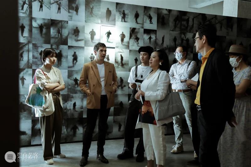 安托万·达加塔个展《生命原相》正式开幕 安托万 达加塔 个展 生命原相 开幕式 花絮 艺术家 Antoine Agata 中法文化之春 崇真艺客