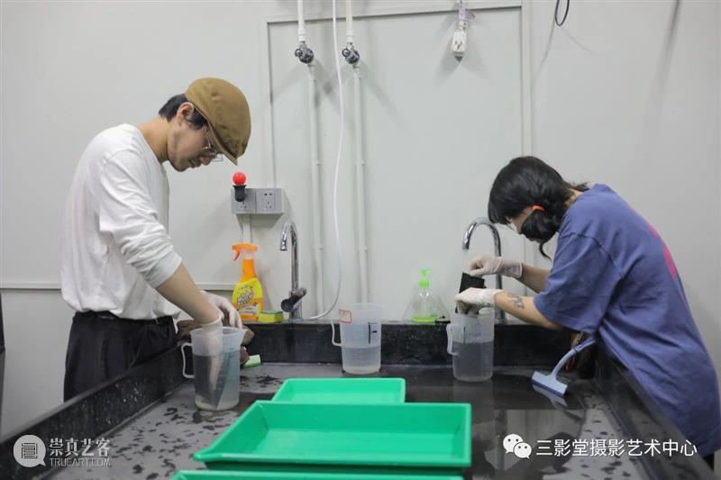 大画幅体验课2.0 | 三影堂厦门 画幅 厦门 爱好者 相机画幅 问题 许多初学者 现代 数码相机 世界上 相机 崇真艺客