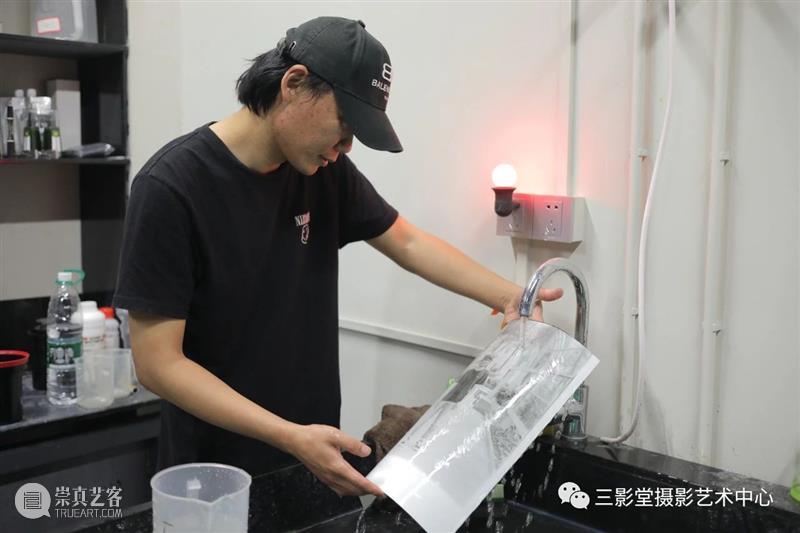 大画幅体验课2.0 | 三影堂厦门 画幅 厦门 爱好者 相机画幅 问题 许多初学者 现代 数码相机 世界上 相机 崇真艺客