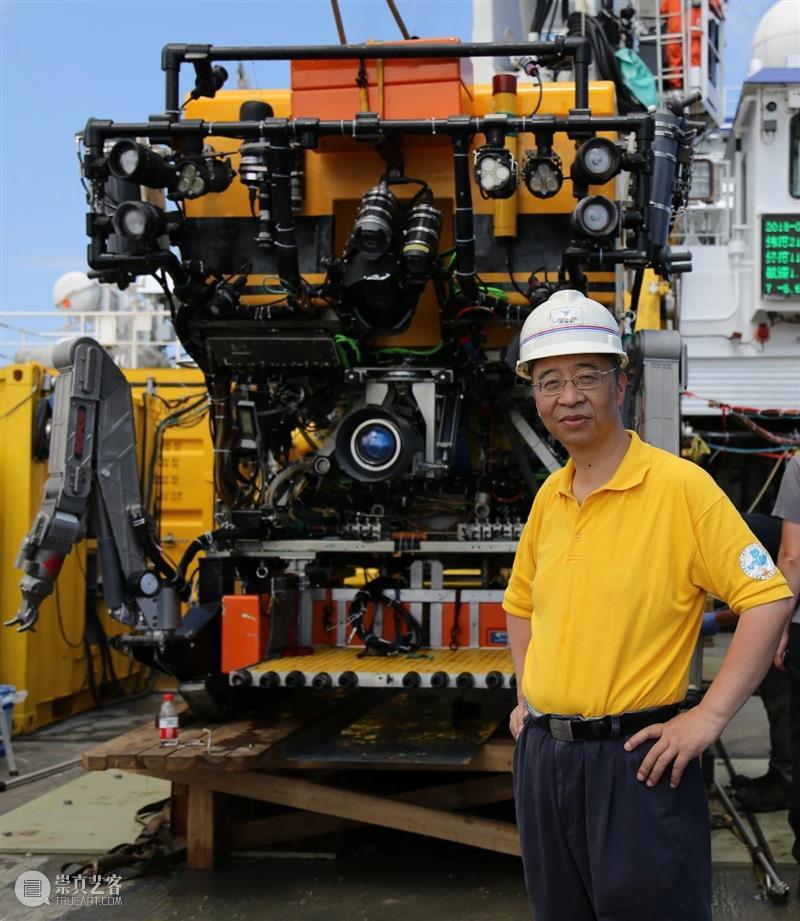 上双 · 论坛 | 踏浪远行：可持续的海洋 6/12（周六） 踏浪 海洋 论坛 时间 地点 上海当代艺术博物馆 剧场 嘉宾 周怀阳 任文伟 崇真艺客