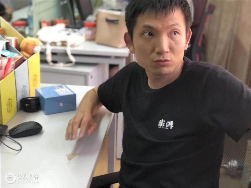 上双 · 论坛 | 踏浪远行：可持续的海洋 6/12（周六） 踏浪 海洋 论坛 时间 地点 上海当代艺术博物馆 剧场 嘉宾 周怀阳 任文伟 崇真艺客