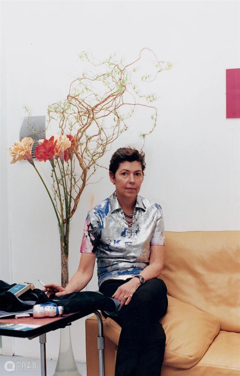 香港 K11 Musea｜伊萨·根泽肯（Isa Genzken）《玫瑰 II》大型公共展示  卓纳画廊DavidZwirner 伊萨 根泽 Isa Genzken 玫瑰 香港 不锈钢 地点 Musea 日期 崇真艺客