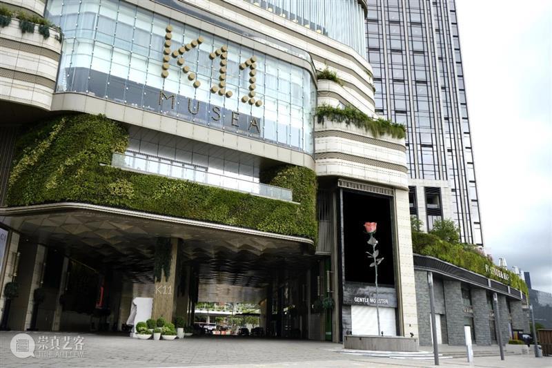 香港 K11 Musea｜伊萨·根泽肯（Isa Genzken）《玫瑰 II》大型公共展示  卓纳画廊DavidZwirner 伊萨 根泽 Isa Genzken 玫瑰 香港 不锈钢 地点 Musea 日期 崇真艺客