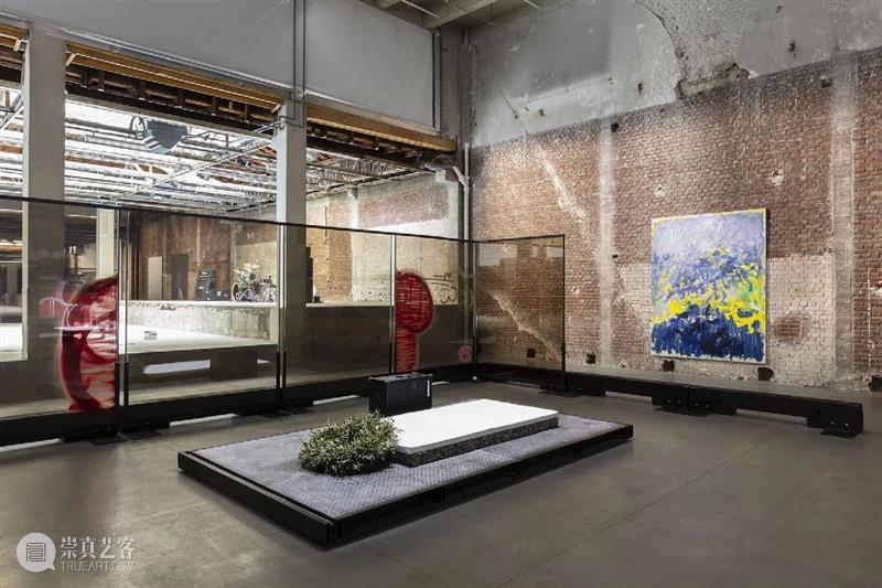 Sprüth Magers 艺术家 | 安妮·伊姆霍夫（Anne Imhof）东京宫“全权委托”展览 ：静物  施布特-玛格 安妮 伊姆霍夫 全权 静物 东京宫 Imhof Anne 艺术家 Sprüth Magers 崇真艺客