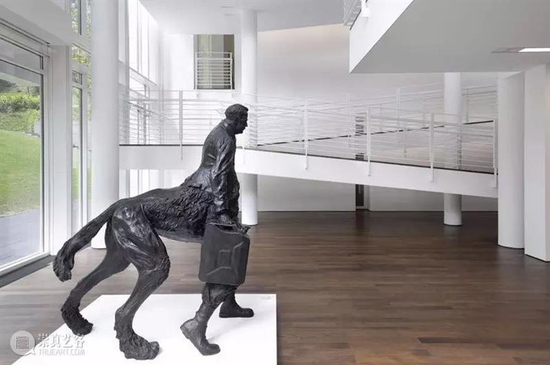 尼奥·劳赫 | “新莱比锡画派”的中坚人物 视频资讯 Neo Rauch 尼奥·劳赫 莱比锡 画派 中坚 人物 Neo Rauch 民主德国 平面 书籍 崇真艺客