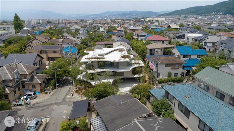 建筑 | 模糊房屋与自然之间的界限，“模糊空间”的空间 房屋 自然 之间 界限 建筑 空间 神户 日本 事务所 公司 崇真艺客