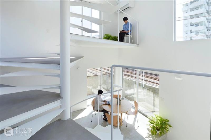 建筑 | 模糊房屋与自然之间的界限，“模糊空间”的空间 房屋 自然 之间 界限 建筑 空间 神户 日本 事务所 公司 崇真艺客