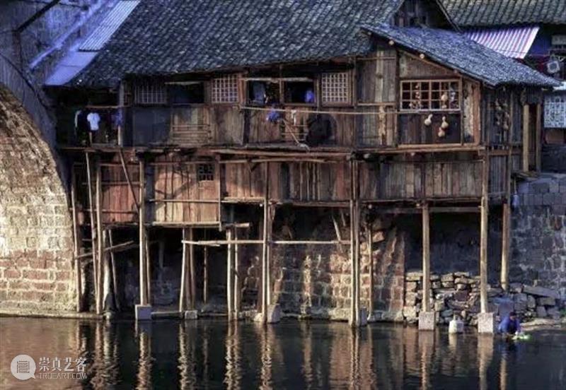 建筑丨重庆房子：一座房子，如何象征一座城市？ 建筑 重庆 房子 城市 上方 中国舞台美术学会 右上 星标 本文 周id 崇真艺客