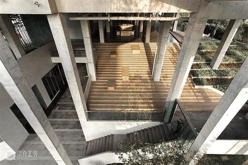 建筑丨重庆房子：一座房子，如何象征一座城市？ 建筑 重庆 房子 城市 上方 中国舞台美术学会 右上 星标 本文 周id 崇真艺客