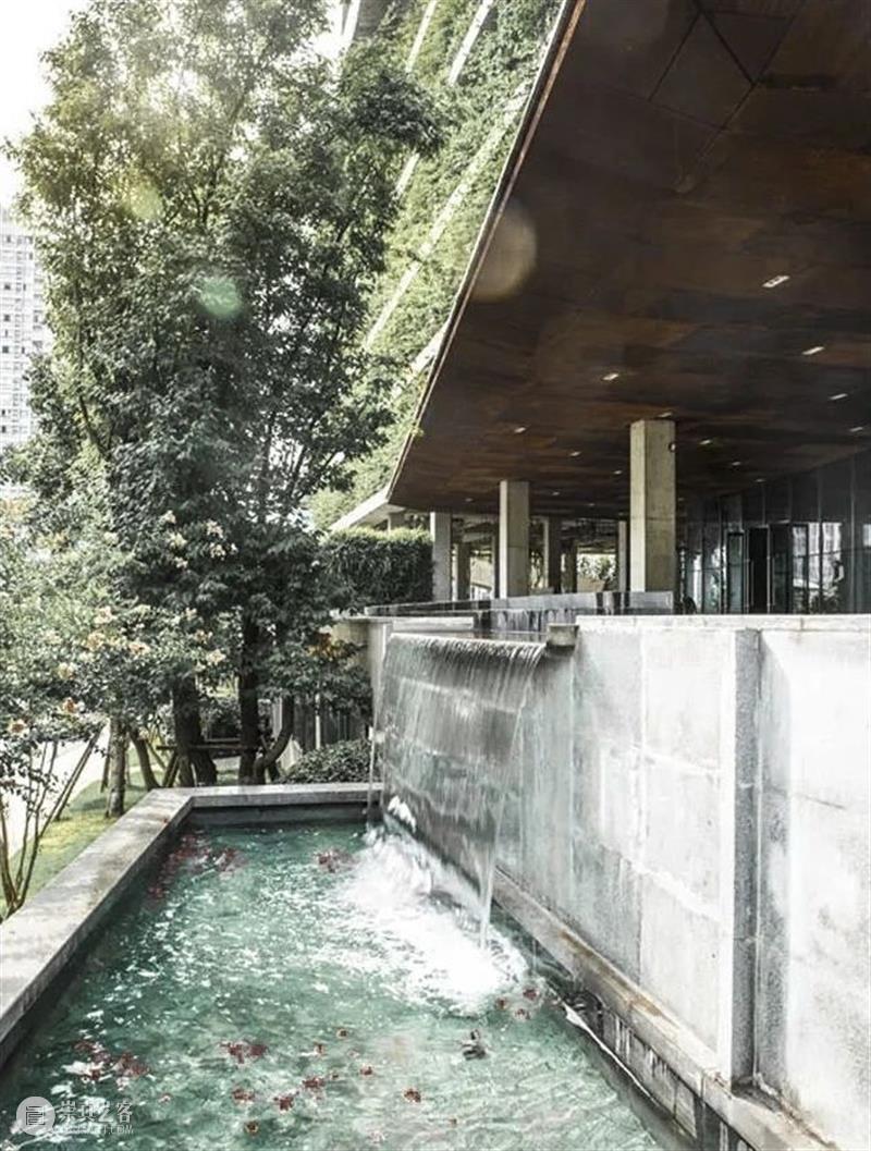 建筑丨重庆房子:一座房子,如何象征一座城市? 建筑 重庆 房子 城市 上方 中国舞台美术学会 右上 星标 本文 周id 崇真艺客