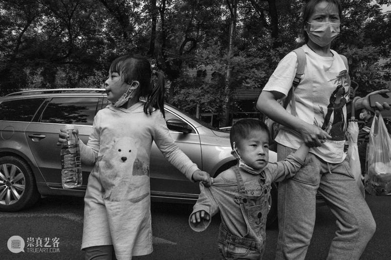 展讯 | 京城“役”景 京城 展讯 COVID 映画 摄影家 吴雁 策展人 那日松 顾问 杨浪 崇真艺客