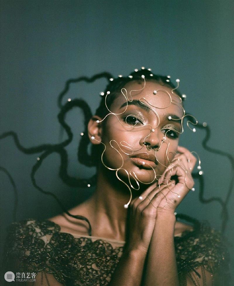 【IFA-艺术赏析】Laura Estrada | 赋予佩戴者选择的身份和个性的方式  戴馨瑀 艺术 身份 佩戴者 个性 Laura Estrada 方式 IFA 技术 之间 崇真艺客