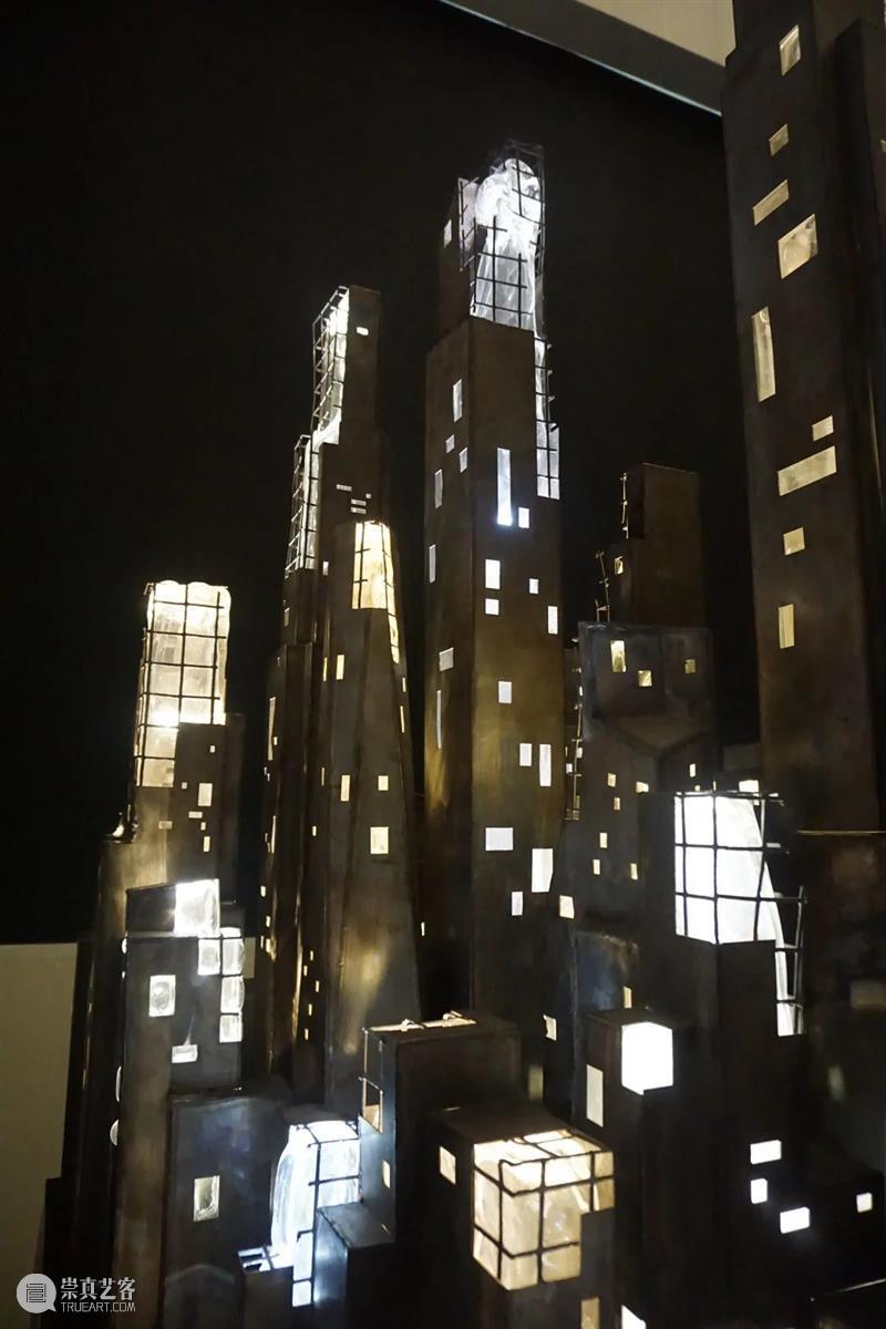 毕业季 | 2021广州美术学院雕塑与公共艺术学院研究生毕业作品展 广州美术学院 研究生 作品展 雕塑 艺术 毕业季 学院 上方 中国舞台美术学会 右上 崇真艺客
