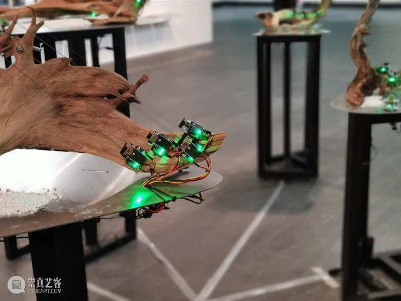 毕业季 | 2021广州美术学院雕塑与公共艺术学院研究生毕业作品展 广州美术学院 研究生 作品展 雕塑 艺术 毕业季 学院 上方 中国舞台美术学会 右上 崇真艺客