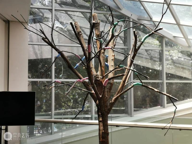 毕业季 | 2021广州美术学院雕塑与公共艺术学院研究生毕业作品展 广州美术学院 研究生 作品展 雕塑 艺术 毕业季 学院 上方 中国舞台美术学会 右上 崇真艺客