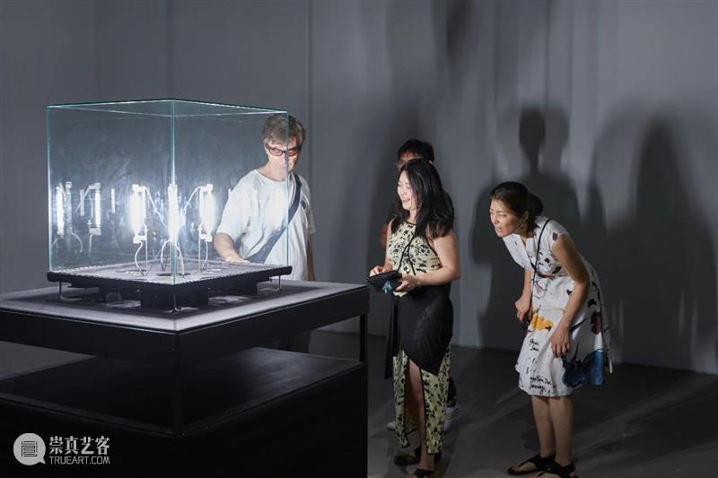 上海7月 | 16个不可错过的新媒体艺术展 上海 艺术展 新媒体 空山基 大都会 现场 昊美术馆浦东美术馆 昊美术馆 空间 APS 崇真艺客