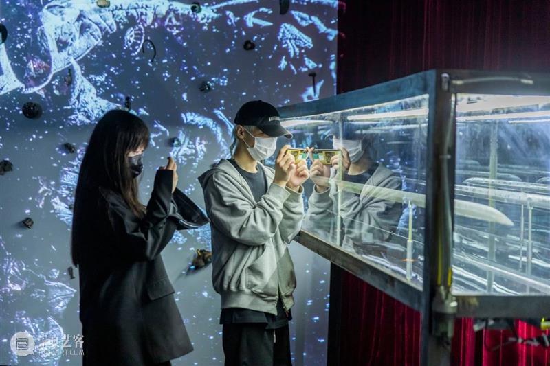 上海7月 | 16个不可错过的新媒体艺术展 上海 艺术展 新媒体 空山基 大都会 现场 昊美术馆浦东美术馆 昊美术馆 空间 APS 崇真艺客