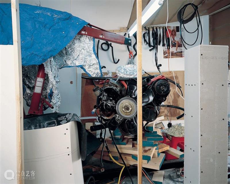 今日生日 | 杰森·罗德斯(Jason Rhoades) 杰森 罗德斯 Rhoades 生日 Jason 华纳坦吉尔吊灯 西班牙 马拉加 现代 艺术 崇真艺客