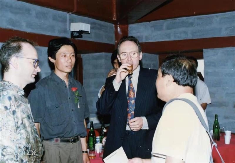 30周年 | 大弓 - 布朗当时对我说：“你看起来像一个新郎！” 布朗 当时 新郎 二维码 红门画廊 时间轴 Gong 大弓 记忆 nine 崇真艺客